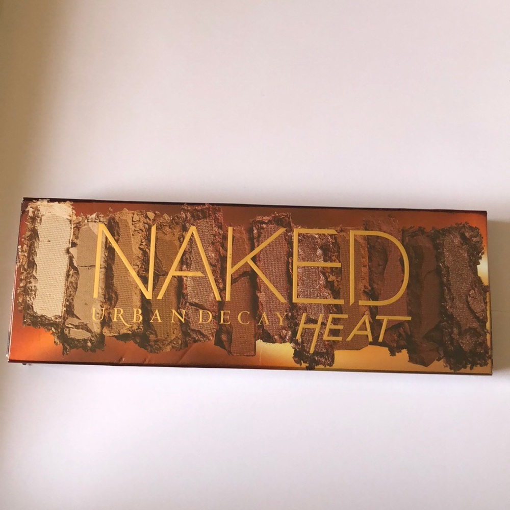 Urban Decay Naked Heat Eyeshadow Palette